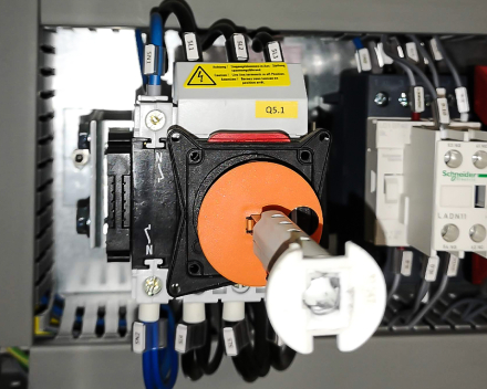 Bordenbouw voor bedrijven door Electro D'Haene